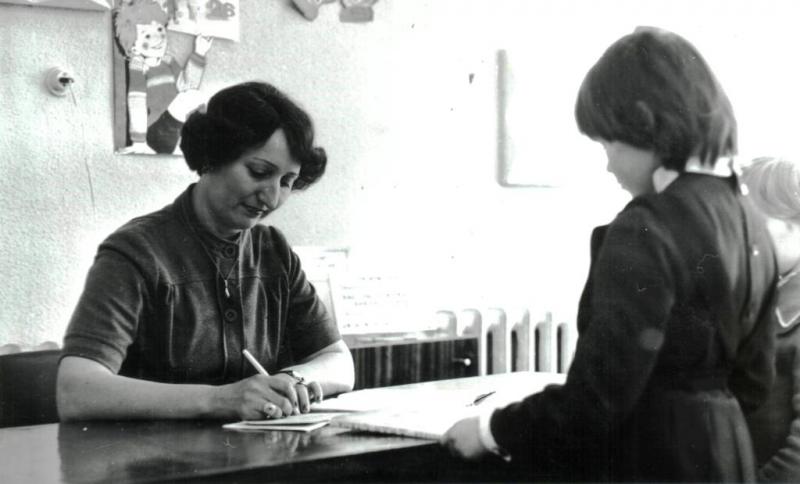 С. Т. Грекова и маленькие читатели, 1980-е гг С. Т. Грекова и маленькие читатели, 1980-е гг.