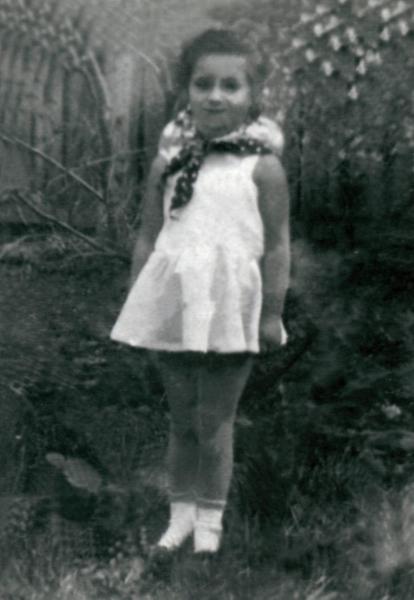 Шестилетняя Ира Дворника, Алма-Ата, 1938 год Шестилетняя Ира Дворника, Алма-Ата, 1938 год