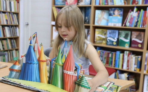 Более 4000 омичей познакомились с книгами Литературного экспресса image 11